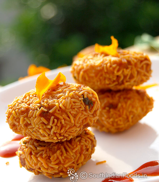 Potato nugget with sev